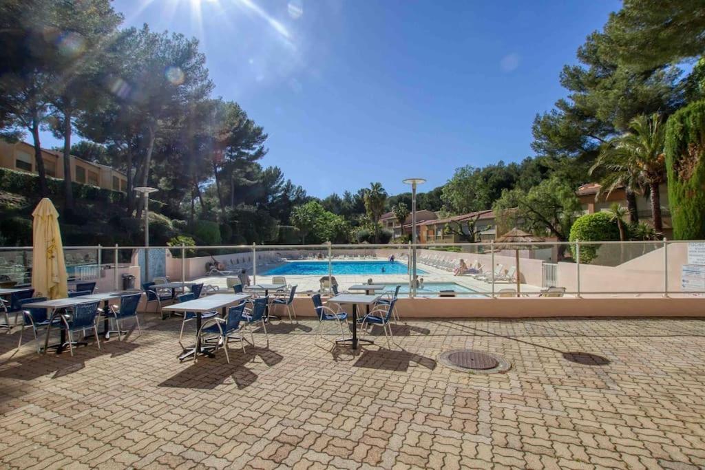 Appartement Piscine Tennis Acces Prive Plage Joia Sanary-sur-Mer Exterior foto